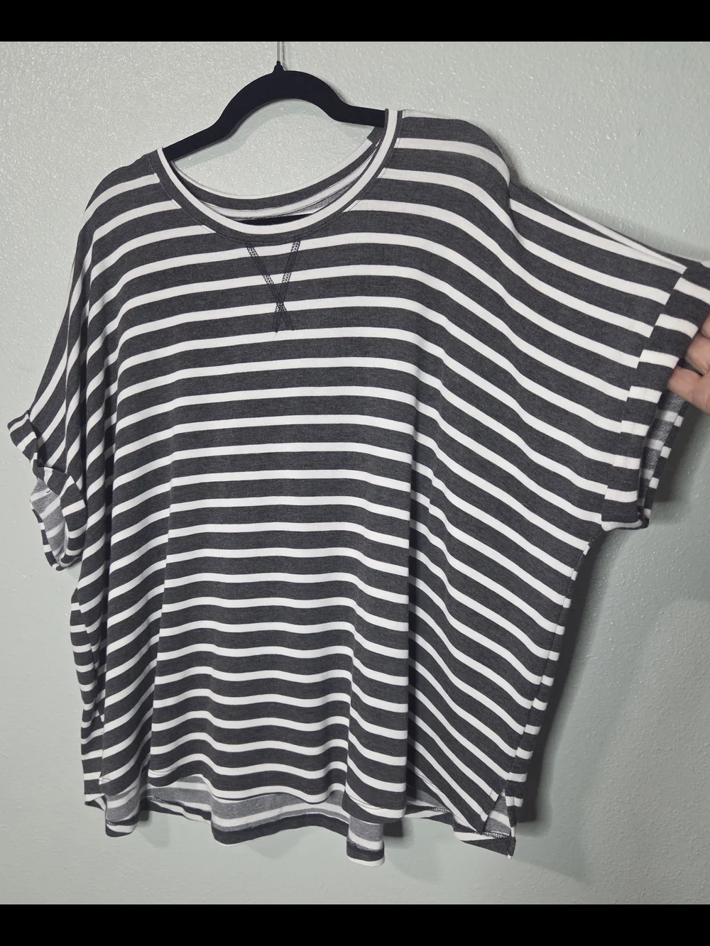 Women's Oversized Black & White Striped Short-Sleeve Tee Size 3x - Picture 3 of 9